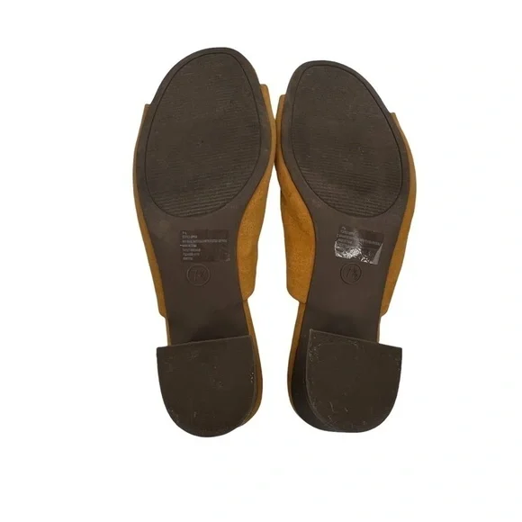 Universal Thread Mustard Slip On Open Toe Block Heel Sandals Size 7 1/2 Women's - Picture 8 of 8